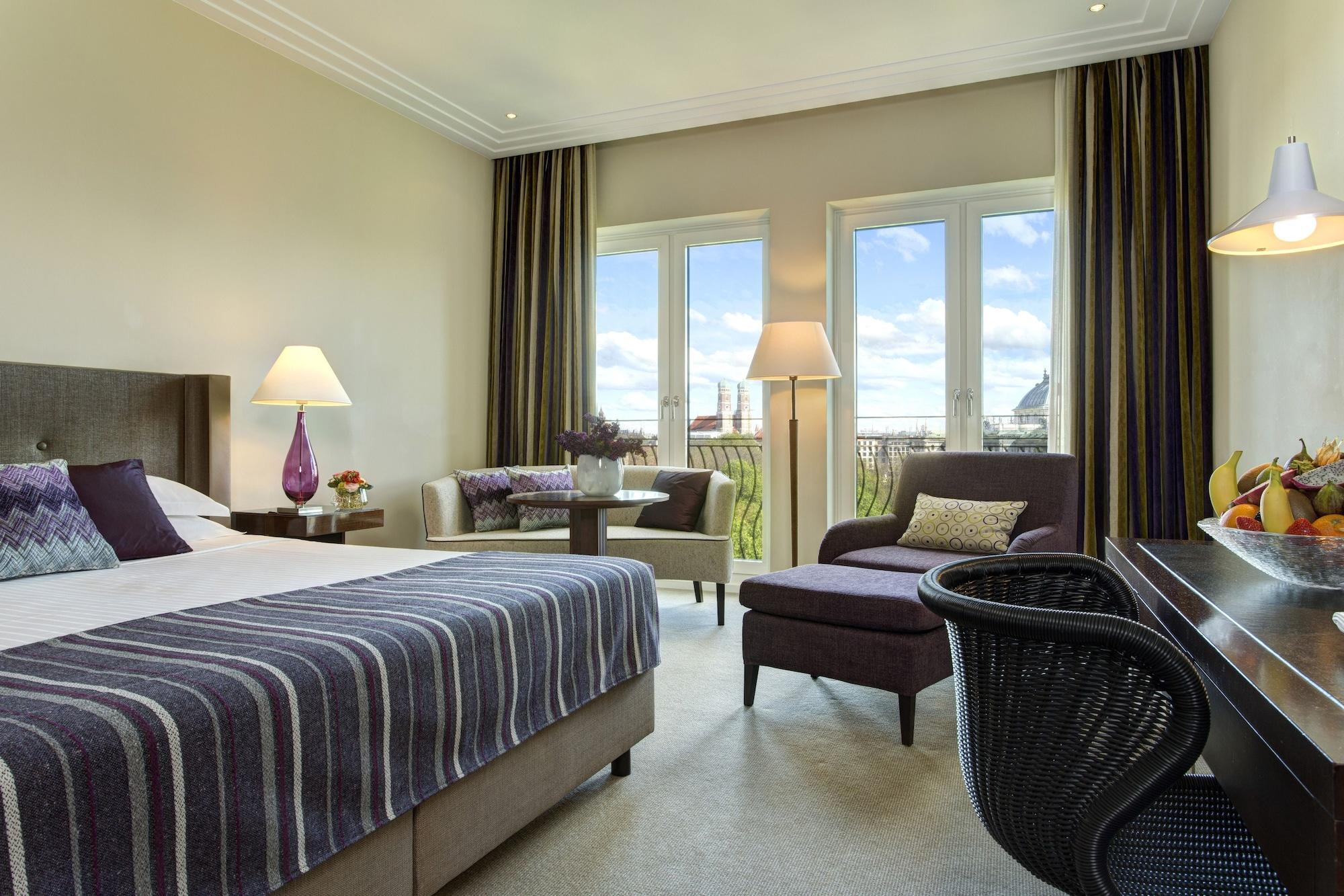 Hotel Rocco The Charles Monachium